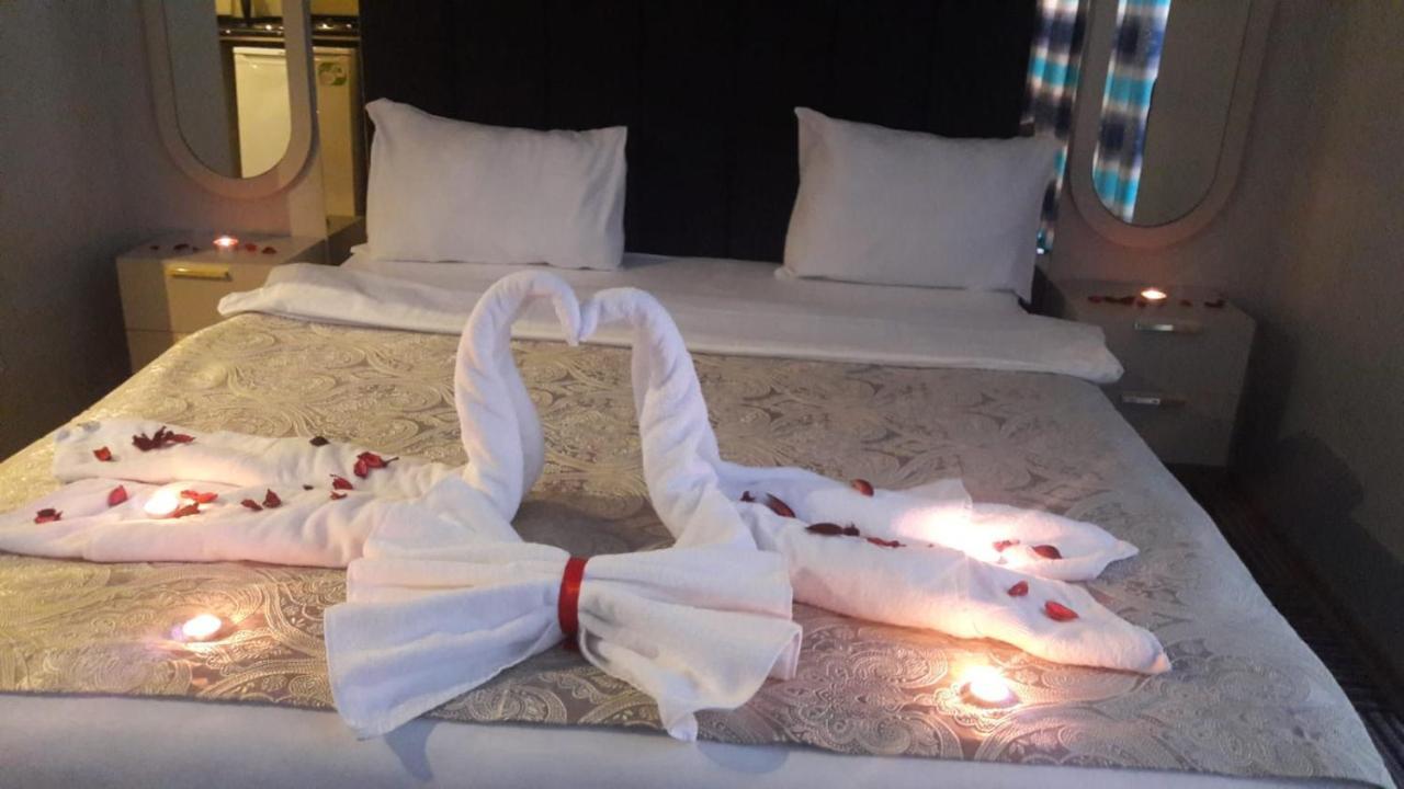 Alya Suite Rezidans ترابزون المظهر الخارجي الصورة